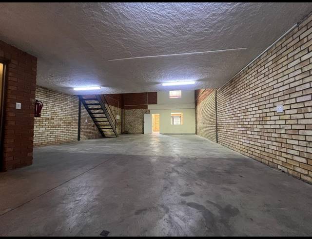 213M² WAREHOUSE TO LET IN HENNOPSPARK